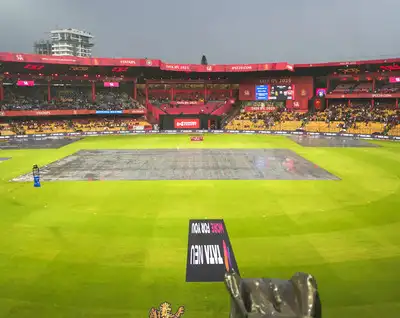 কলকাতা নয়, আহমেদাবাদে ফাইনাল